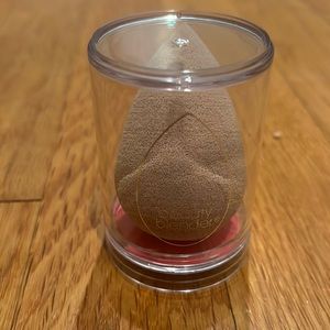 beauty blender pro makeup sponge - Nude